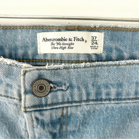 Abercrombie Curve Denim Jean High 90s Straight Slit Split Hem NEW Size 37-24L - Picture 4 of 15
